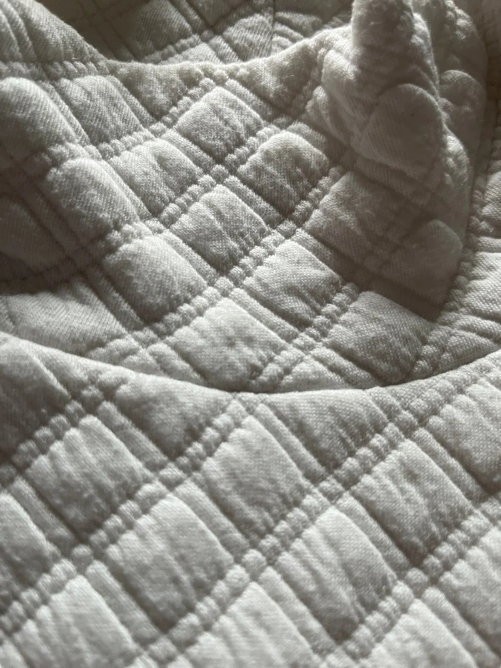 J. Crew Quilted White Turtleneck Sweatshirt XS